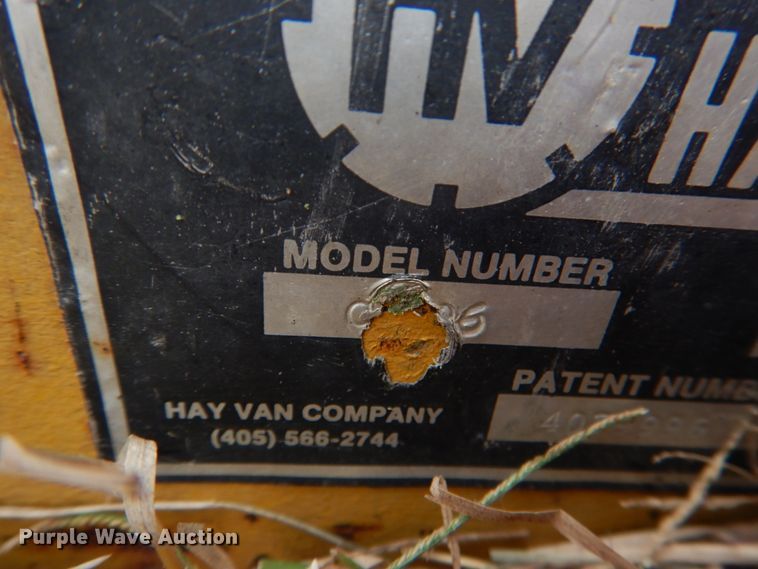 image for item JD9492 Hay Van  hay bale cradle