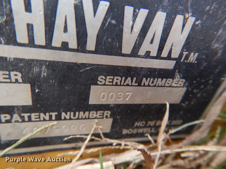 image for item JD9492 Hay Van  hay bale cradle