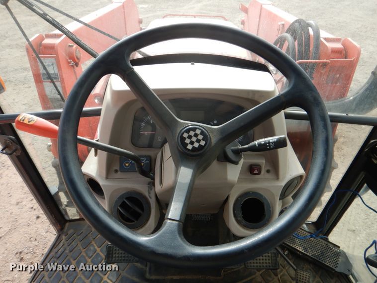 image for item JD9499 Kubota M9540  MFWD tractor