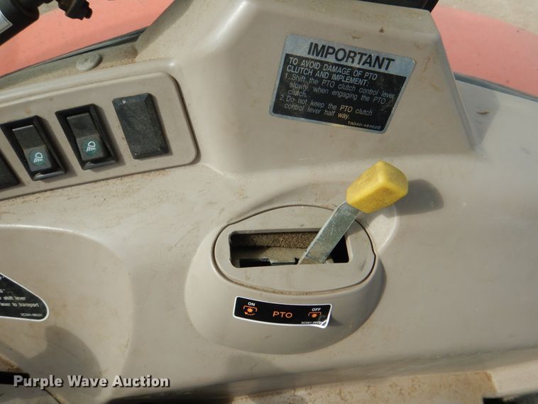 image for item JD9499 Kubota M9540  MFWD tractor