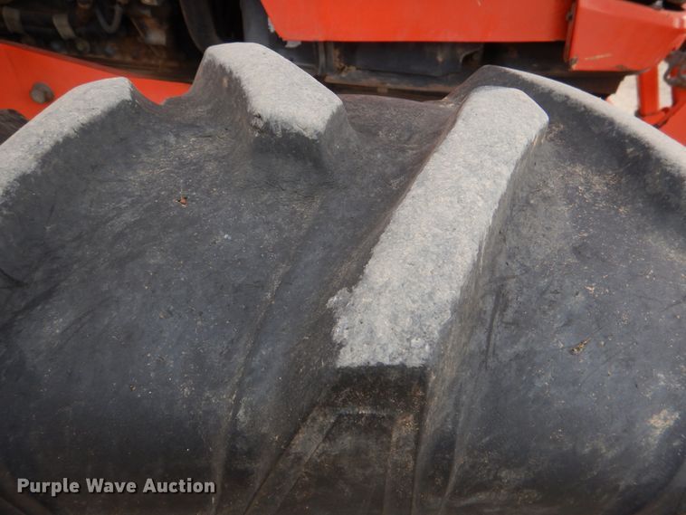 image for item JD9499 Kubota M9540  MFWD tractor