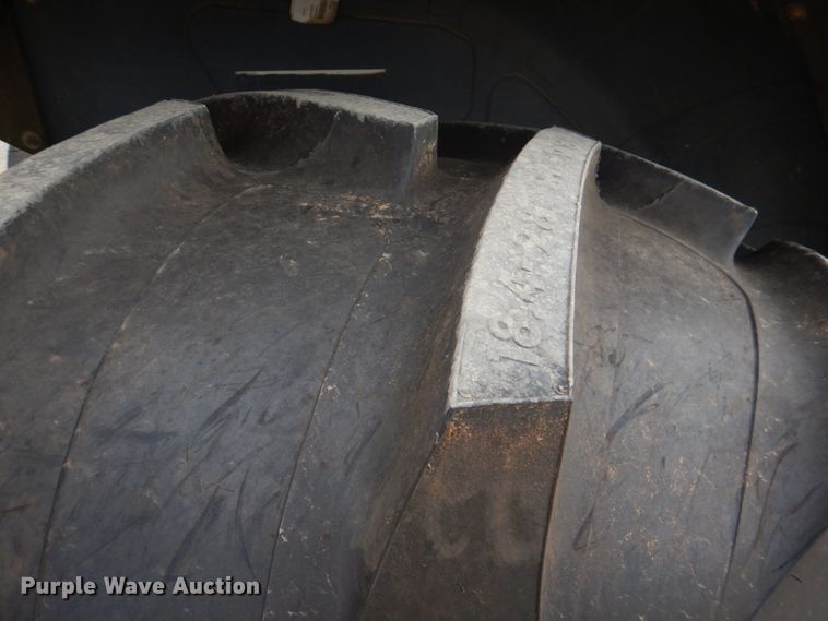 image for item JD9499 Kubota M9540  MFWD tractor