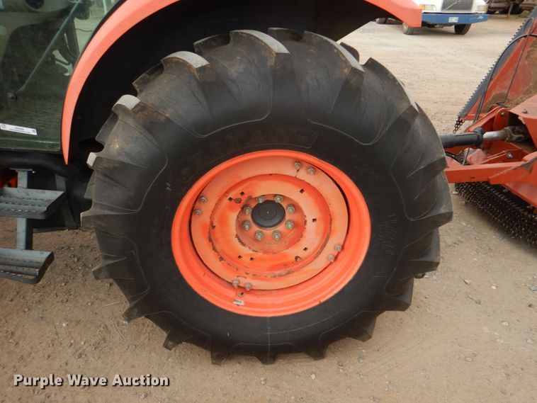 image for item JD9499 Kubota M9540  MFWD tractor