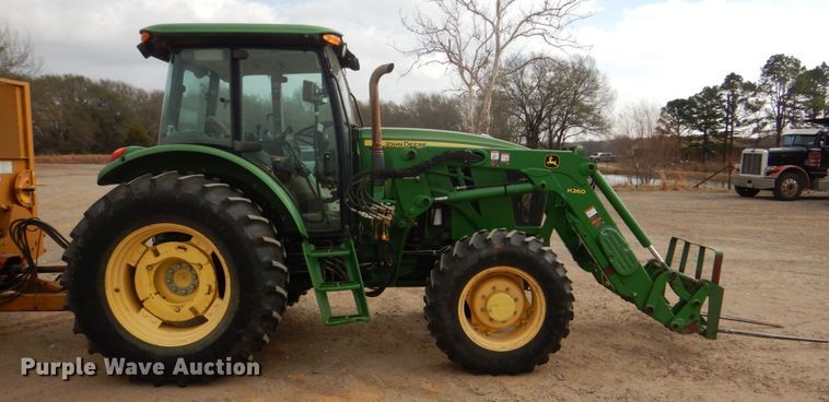 image for item JD9500 2013 John Deere 6105D  MFWD tractor