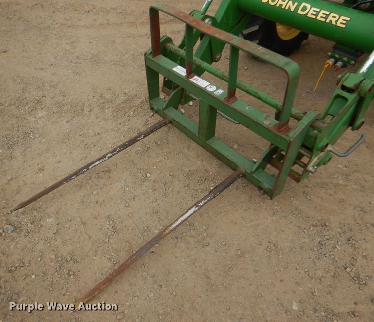 image for item JD9500 2013 John Deere 6105D  MFWD tractor