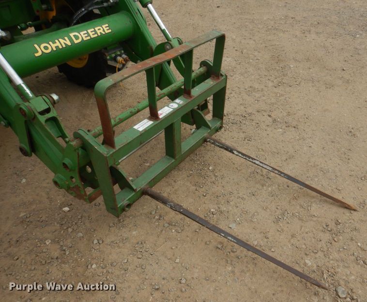 image for item JD9500 2013 John Deere 6105D  MFWD tractor