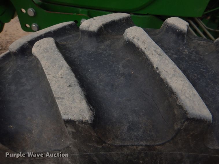 image for item JD9500 2013 John Deere 6105D  MFWD tractor