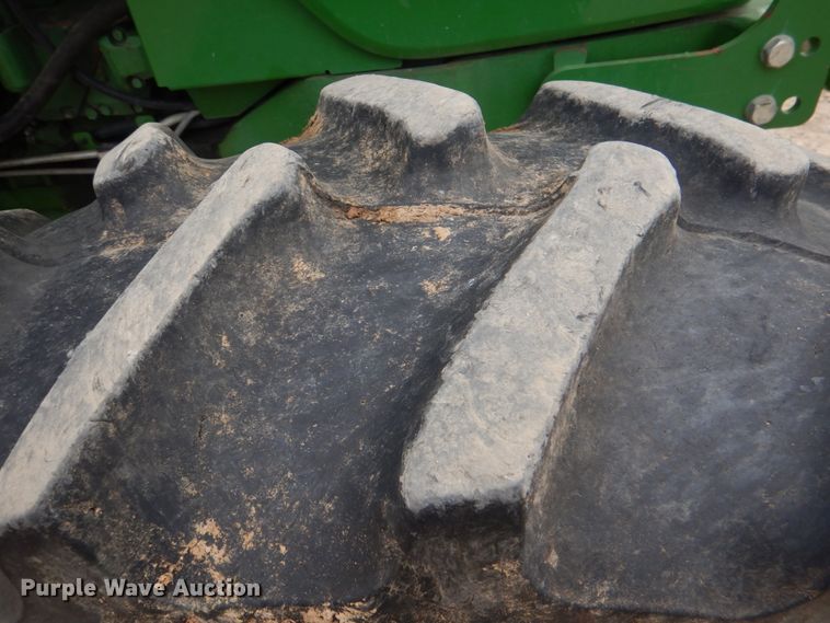 image for item JD9500 2013 John Deere 6105D  MFWD tractor