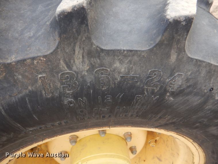 image for item JD9500 2013 John Deere 6105D  MFWD tractor