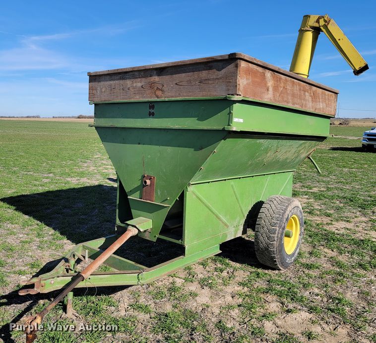 image for item JE9273 Grain cart