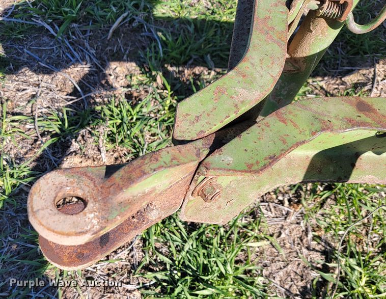 image for item JE9273 Grain cart