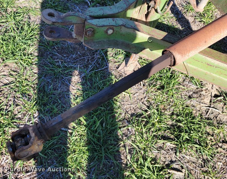 image for item JE9273 Grain cart