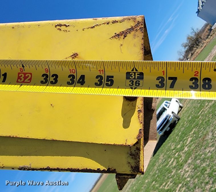 image for item JE9273 Grain cart