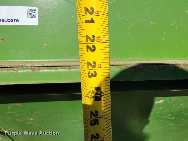 image for item JE9273 Grain cart