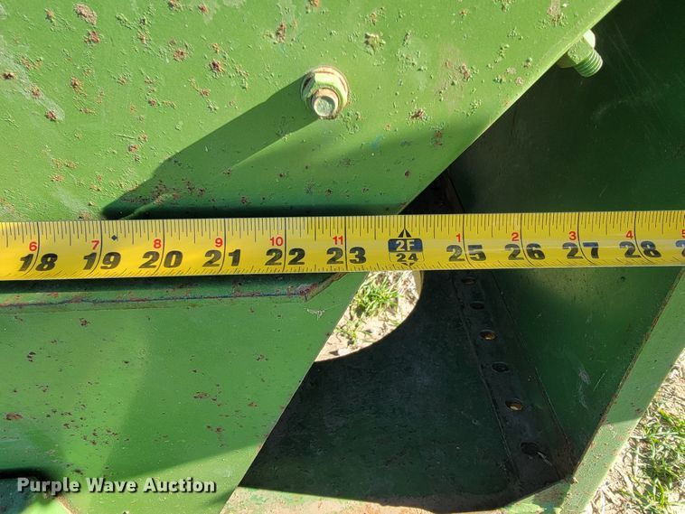 image for item JE9273 Grain cart