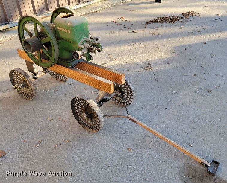 image for item JE9290 John Deere E103R  hit and miss engine