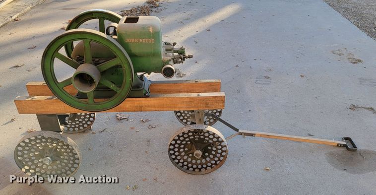 image for item JE9290 John Deere E103R  hit and miss engine