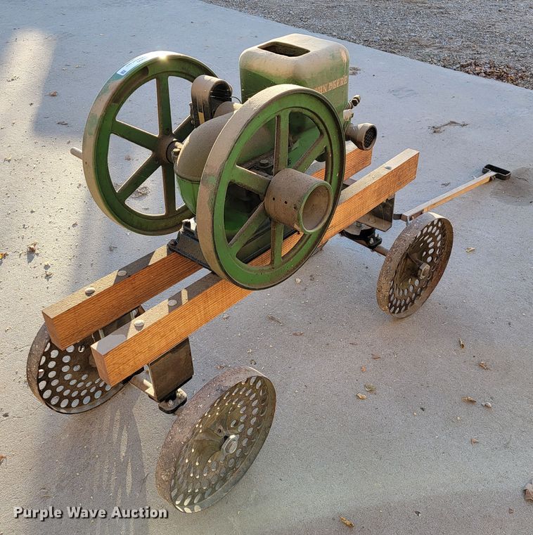 image for item JE9290 John Deere E103R  hit and miss engine