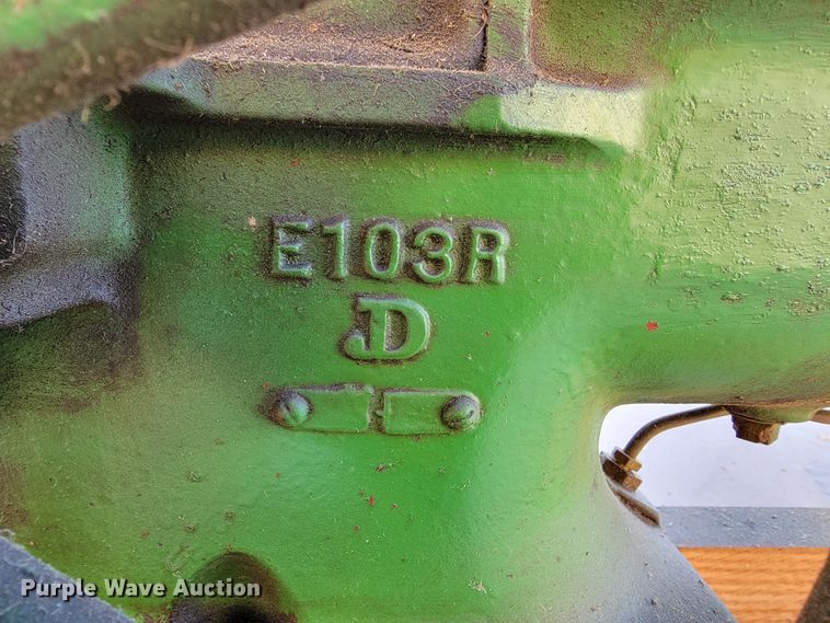 image for item JE9290 John Deere E103R  hit and miss engine