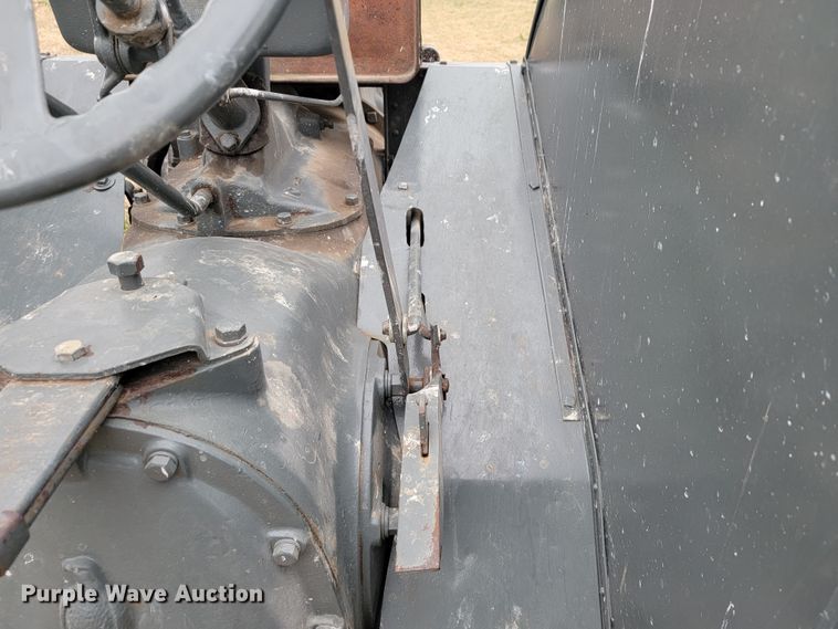 image for item JE9291 Case L  tractor