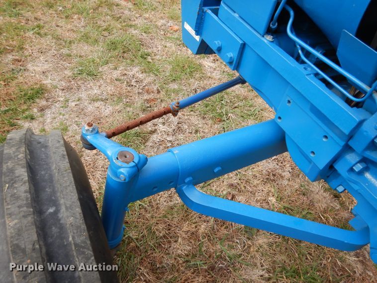 image for item JI9326 1972 Ford 7000  tractor