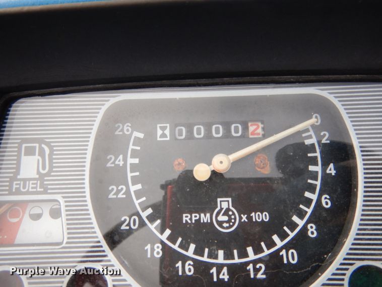 image for item JI9326 1972 Ford 7000  tractor