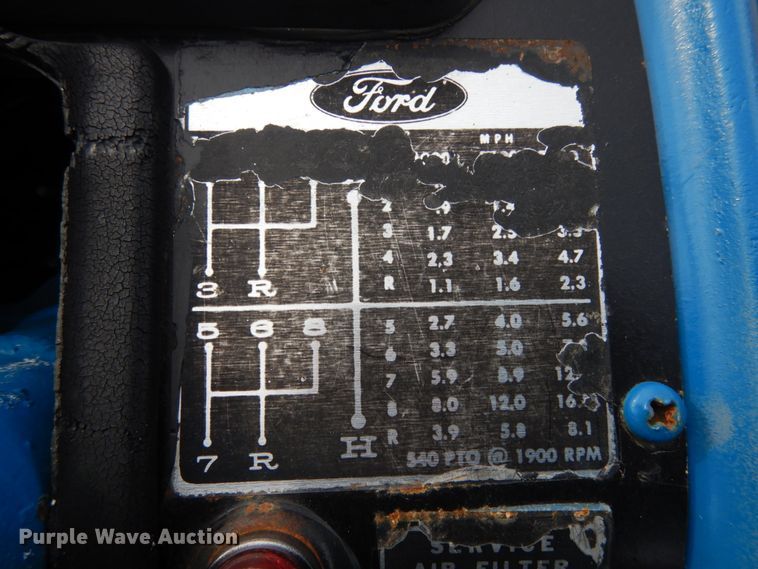 image for item JI9326 1972 Ford 7000  tractor