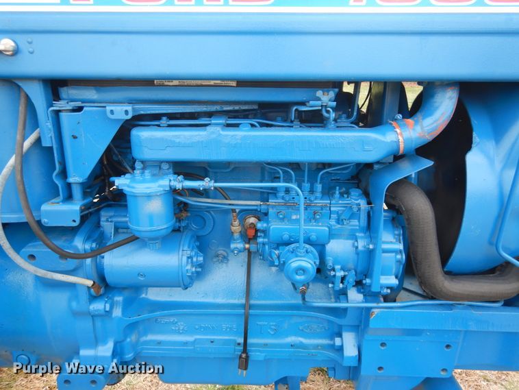 image for item JI9326 1972 Ford 7000  tractor