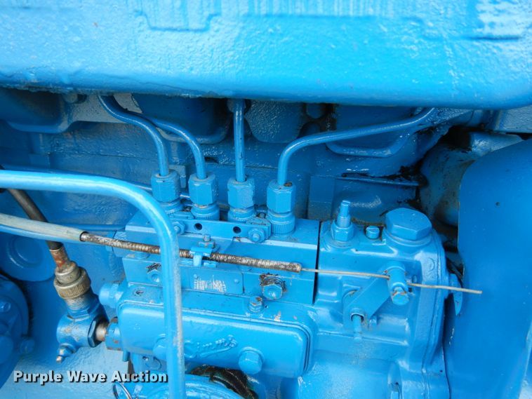 image for item JI9326 1972 Ford 7000  tractor