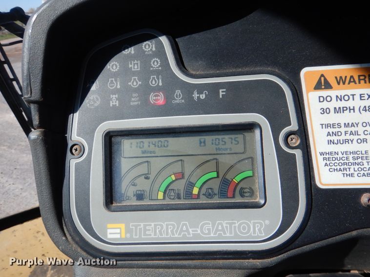 image for item JS9773 Ag-Chem TerraGator 8104  applicator