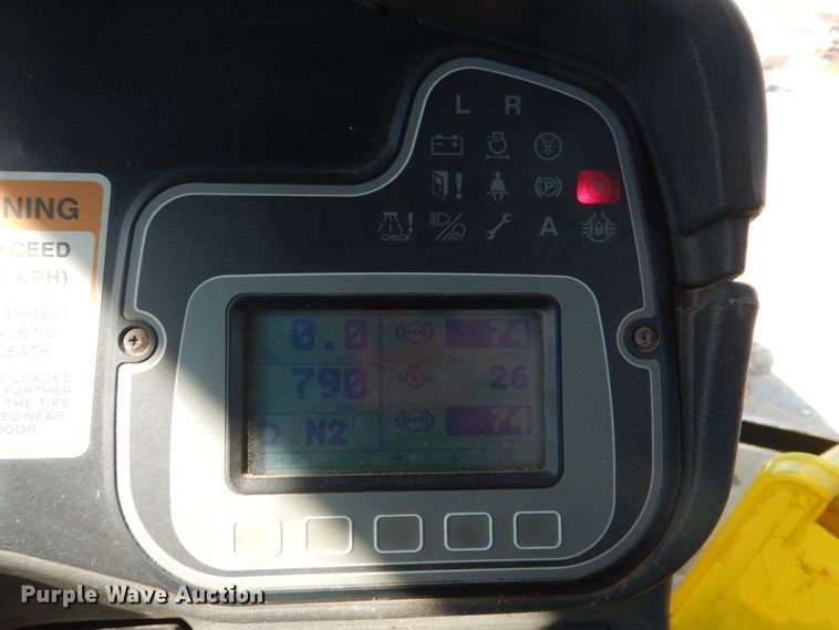 image for item JS9773 Ag-Chem TerraGator 8104  applicator