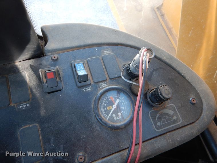 image for item JS9773 Ag-Chem TerraGator 8104  applicator