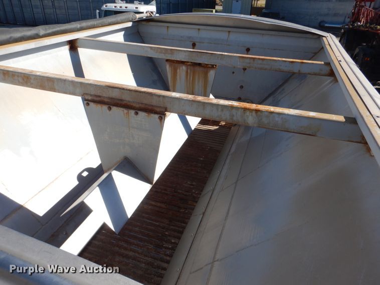 image for item JS9773 Ag-Chem TerraGator 8104  applicator