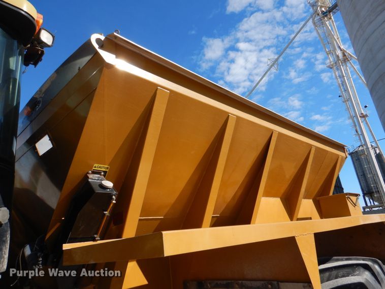 image for item JS9773 Ag-Chem TerraGator 8104  applicator