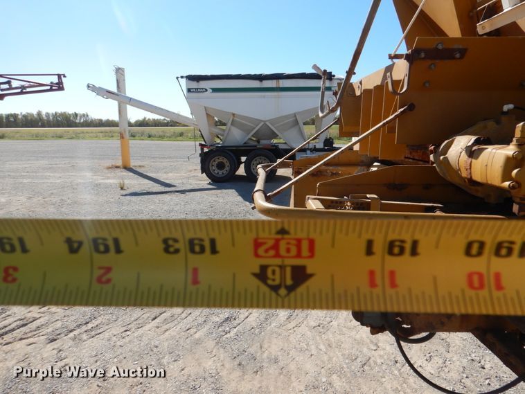 image for item JS9773 Ag-Chem TerraGator 8104  applicator