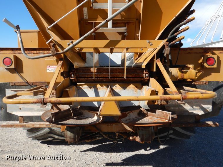 image for item JS9773 Ag-Chem TerraGator 8104  applicator