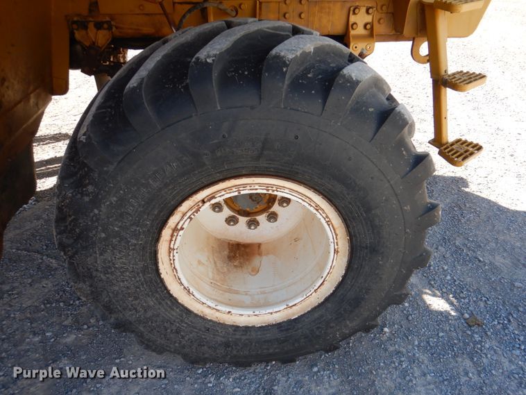 image for item JS9773 Ag-Chem TerraGator 8104  applicator