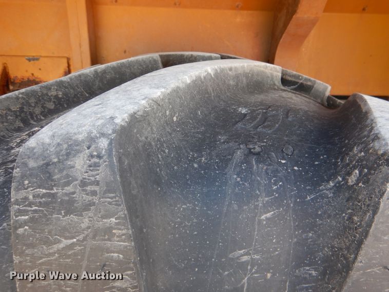 image for item JS9773 Ag-Chem TerraGator 8104  applicator