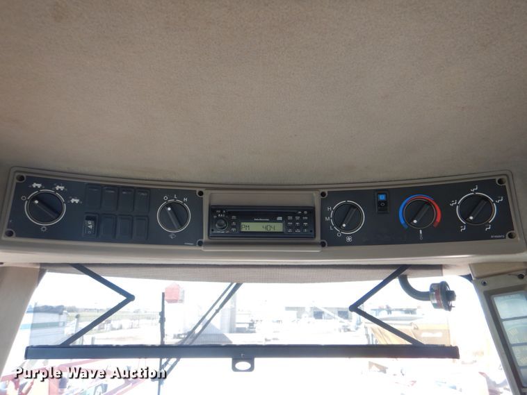 image for item JS9774 2006 Case IH FLX4010  sprayer