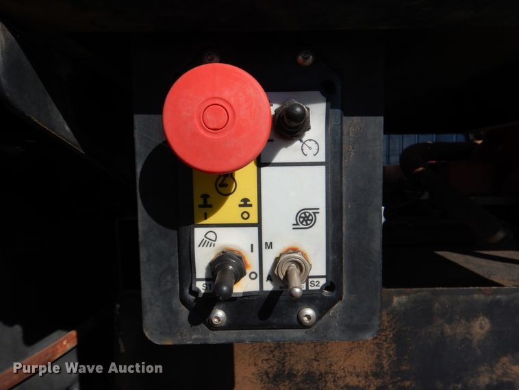 image for item JS9774 2006 Case IH FLX4010  sprayer