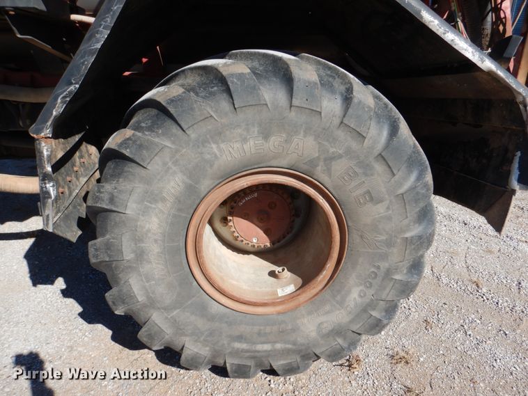 image for item JS9774 2006 Case IH FLX4010  sprayer