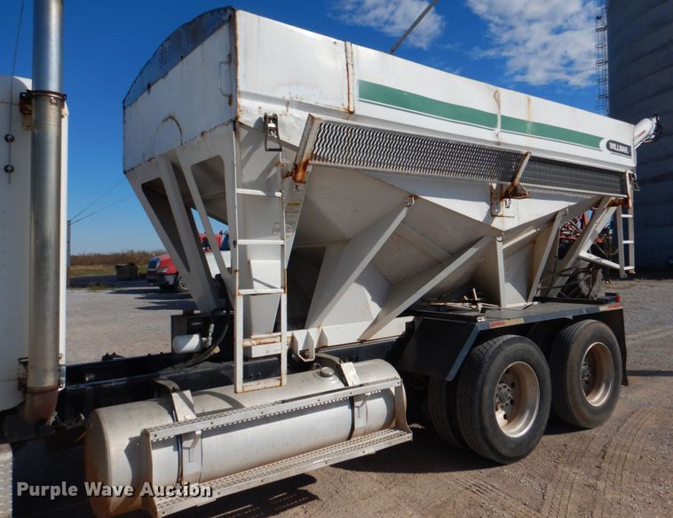 image for item JS9775 1988 Freightliner FC60  fertilizer delivery truck