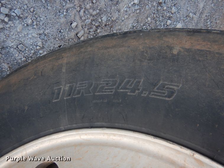 image for item JS9775 1988 Freightliner FC60  fertilizer delivery truck