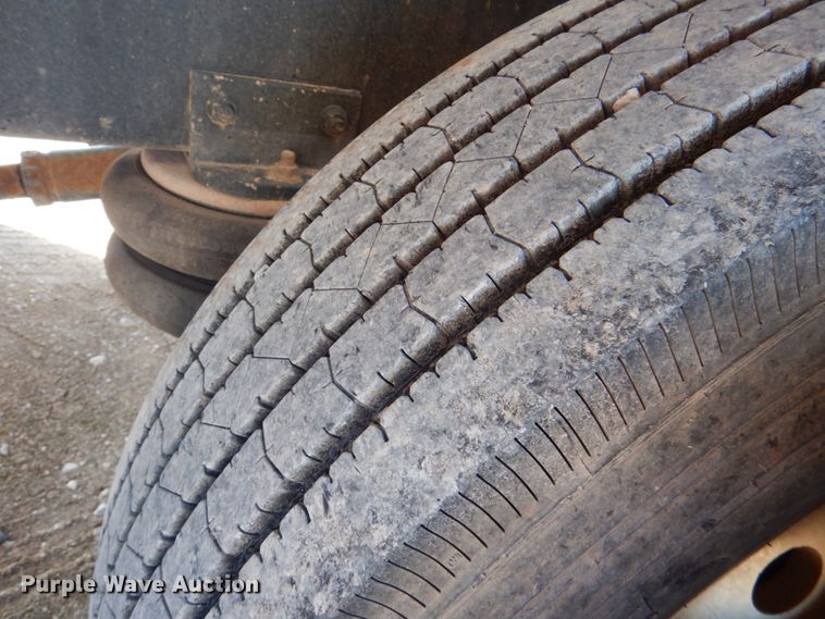 image for item JS9775 1988 Freightliner FC60  fertilizer delivery truck