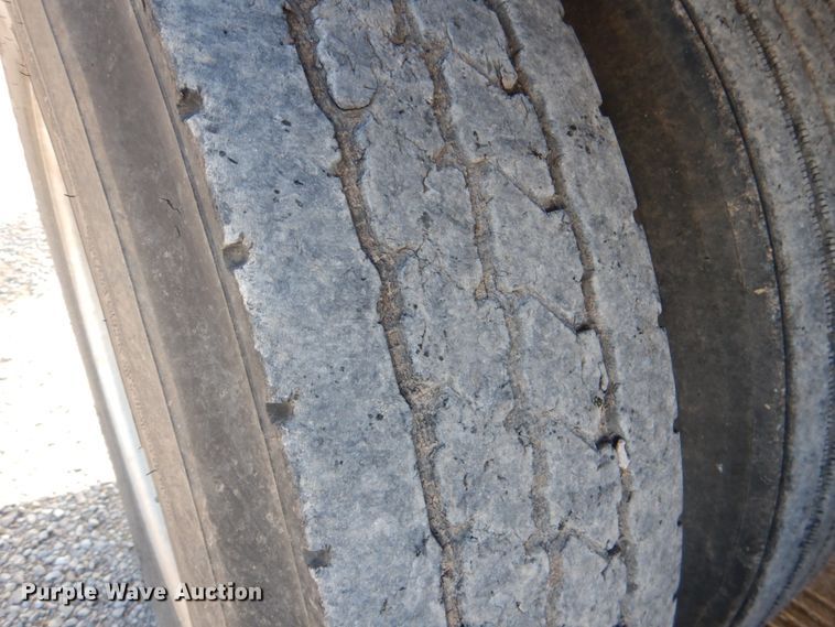 image for item JS9775 1988 Freightliner FC60  fertilizer delivery truck