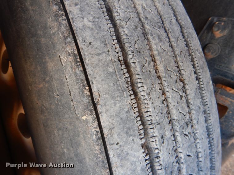 image for item JS9775 1988 Freightliner FC60  fertilizer delivery truck