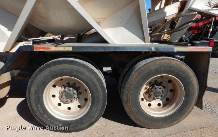 image for item JS9775 1988 Freightliner FC60  fertilizer delivery truck