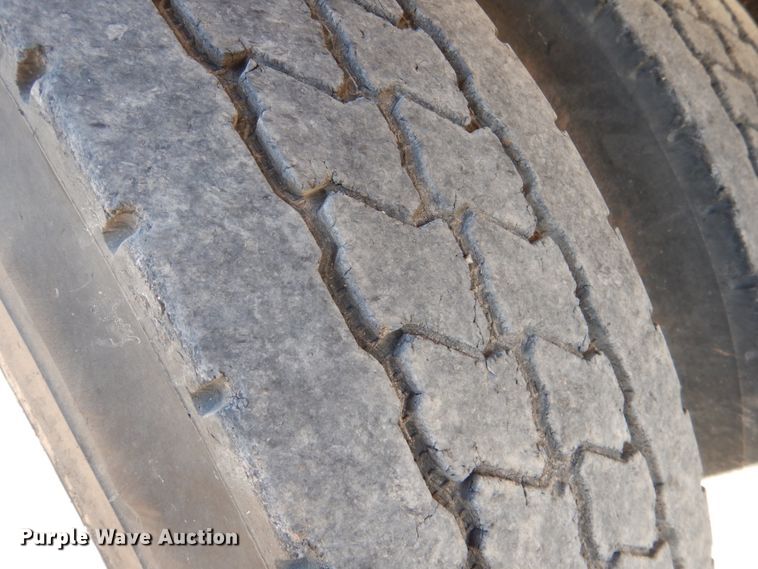 image for item JS9775 1988 Freightliner FC60  fertilizer delivery truck