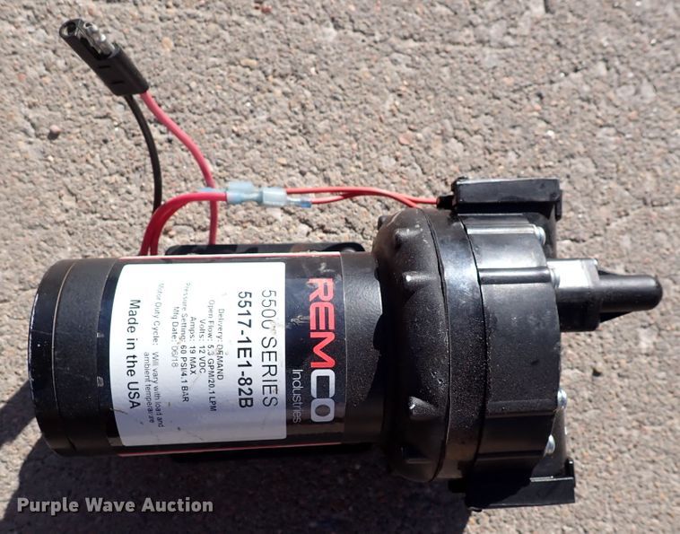 image for item JU9071 (2) pumps