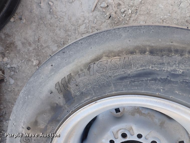 image for item JU9089 (9) tires